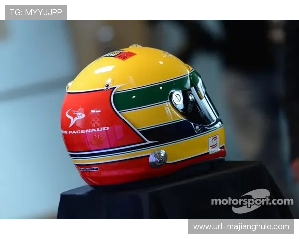 奥康推出粉丝设计特别版头盔,融入致敬塞纳元素。 奥康推出粉丝设计特别版头盔,融入致敬塞纳元素。